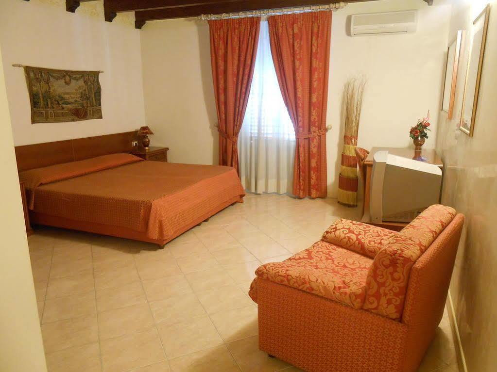 Hotel Centrale Багерия Екстериор снимка