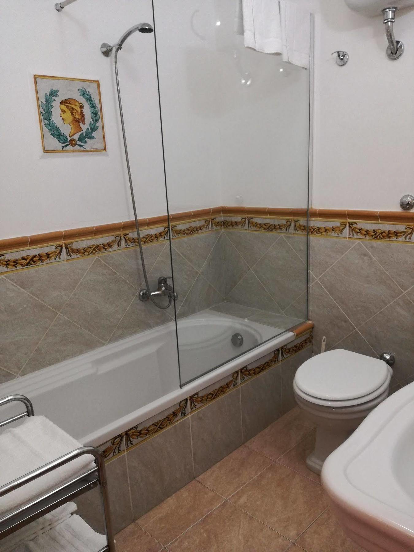 Hotel Centrale Багерия Екстериор снимка