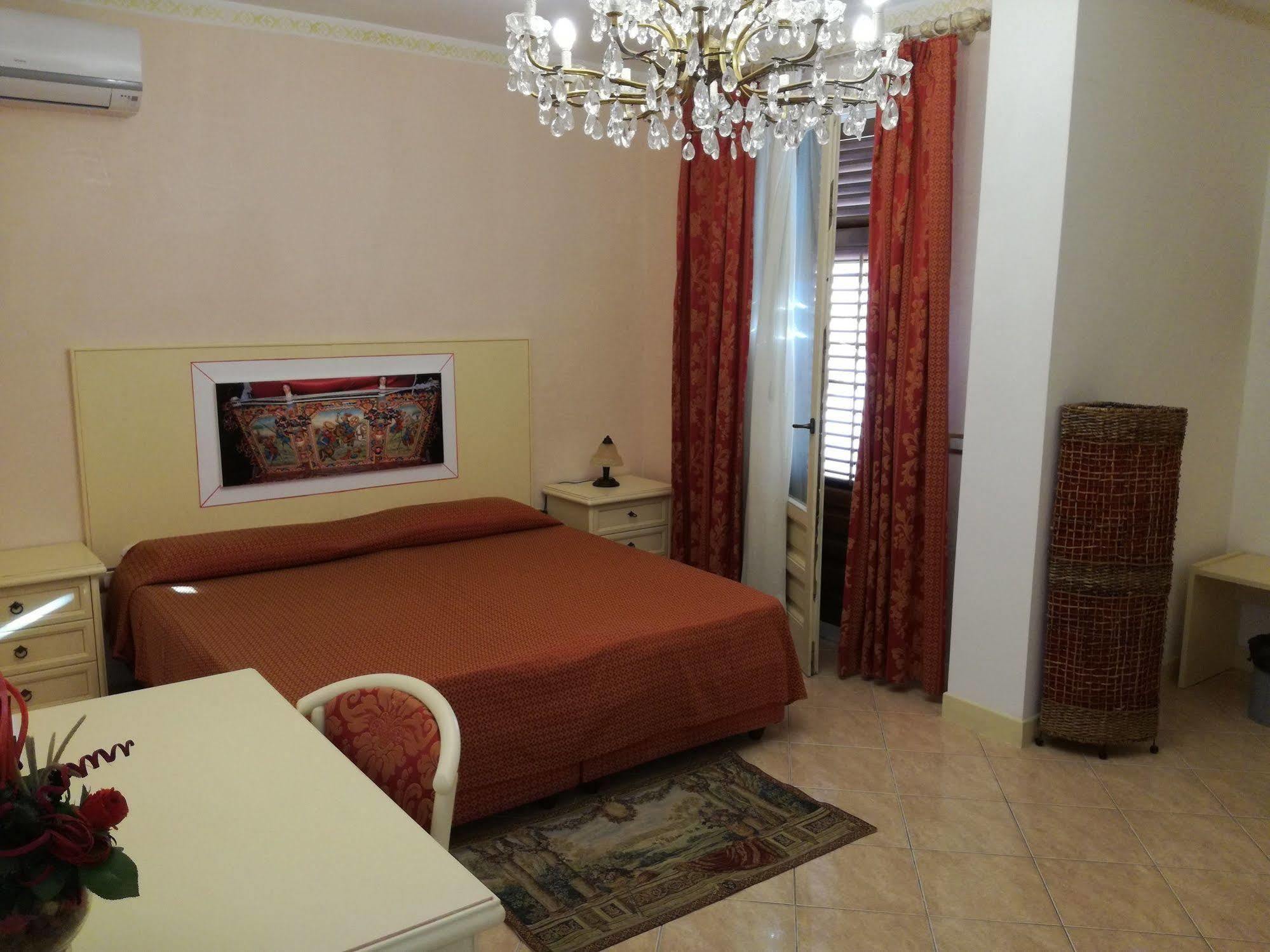 Hotel Centrale Багерия Екстериор снимка