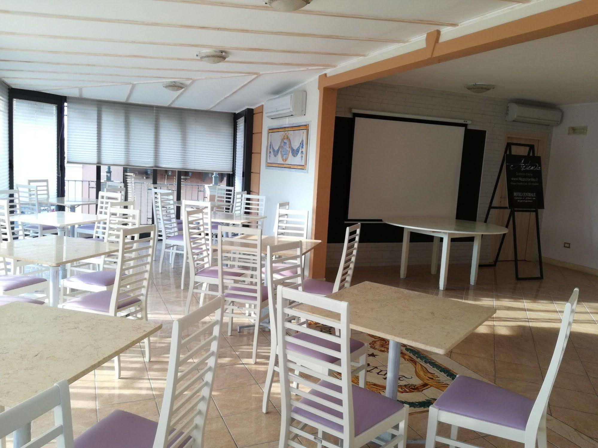 Hotel Centrale Багерия Екстериор снимка